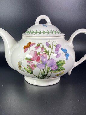 RARE !!  Portmeirion Botanic Garden -  2 Pt Teapot Sweet Pea Butterflies